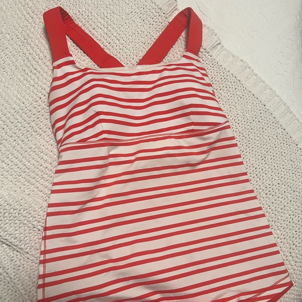 Lulu Lemon workout top